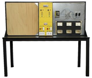 FOUR PLACE WORK BENCH WITH 4 INDEPENDENT SUPPLIES