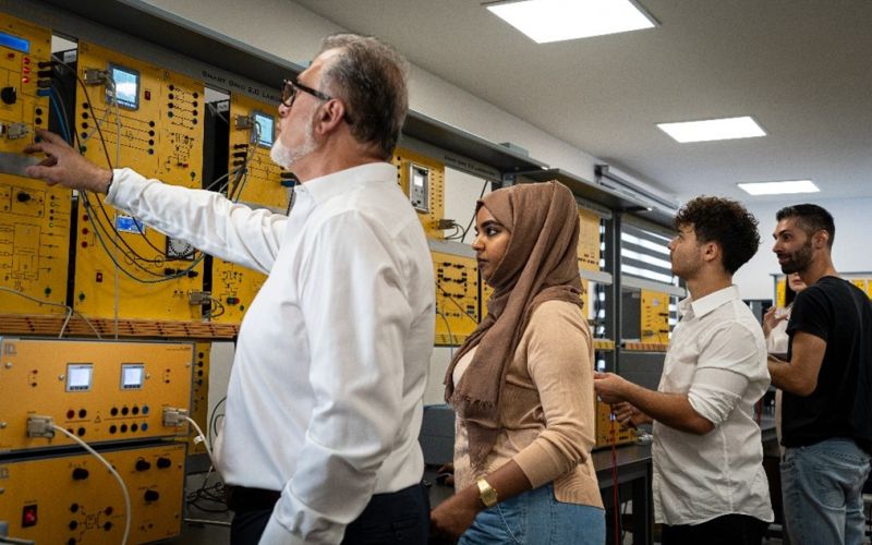 FORMAZIONE TECNICO-SCIENTIFICA: CULTURA, POLITICA, INDUSTRIA
